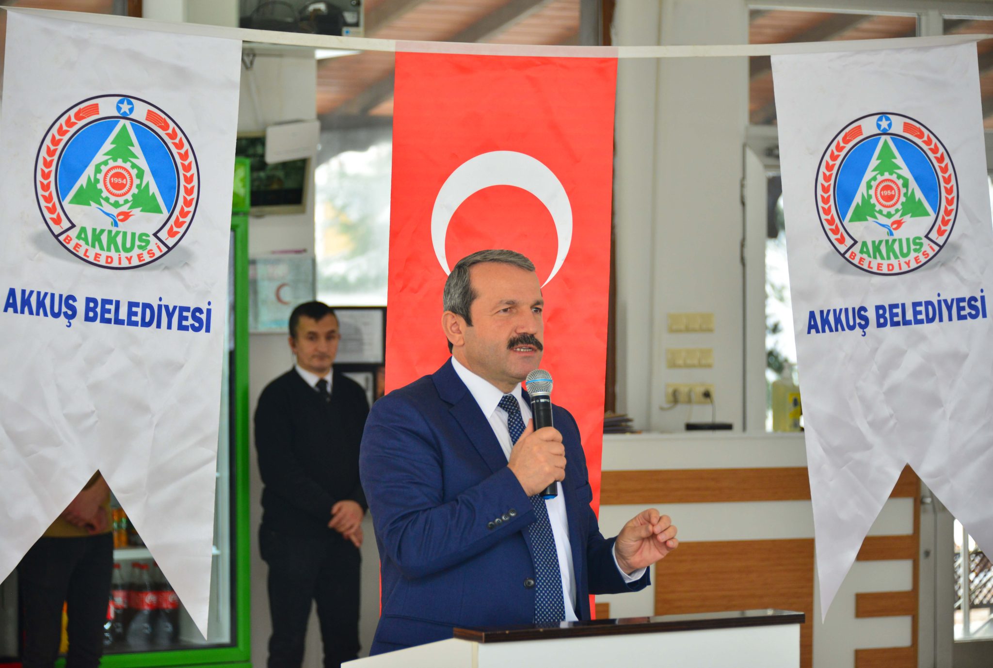Akkuş Belediye Başkanı İsa Demirci, Belediye meclis üyeleri ve mahalle muhtarlarının