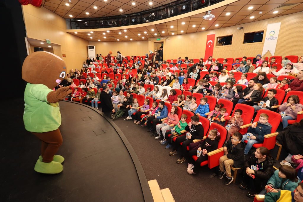 ÇOCUKLARIN SİNEMA KEYFİ BÜYÜKŞEHİRDEN image 71