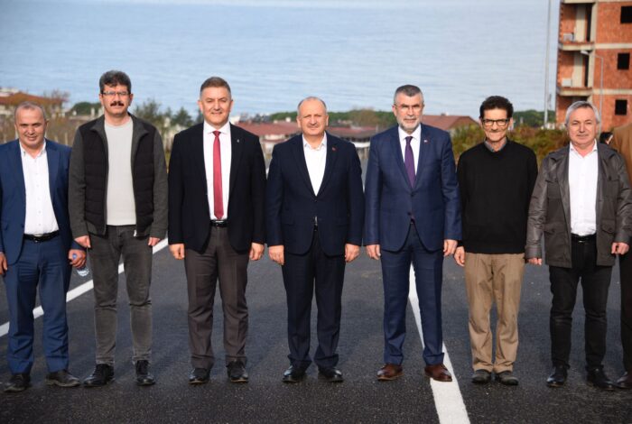BAŞKAN TAVLI, “ÜNYE’DE BÜYÜKŞEHİR BELEDİYEMİZLE 30-40 YILLIK SORUNLARI ÇÖZÜYORUZ” ta 4
