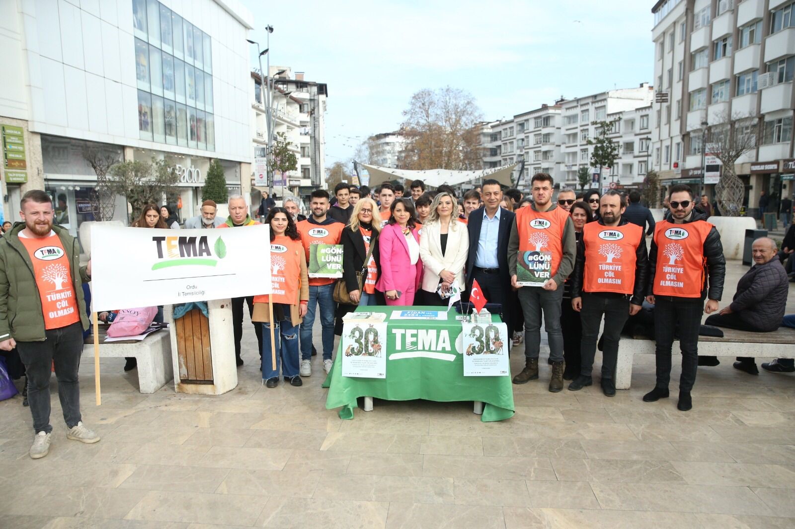 TEMA Vakfı'nın 30'uncu kuruluş yıl dönümü etkinlikleri kapsamında Ordu'da kortej