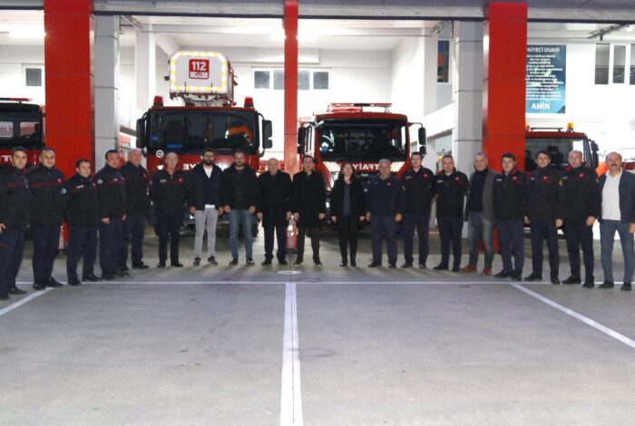 <strong>KAYMAKAM IŞIK VE BAŞKAN TAVLI’DAN YILBAŞI ZİYARETLERİ</strong> B2