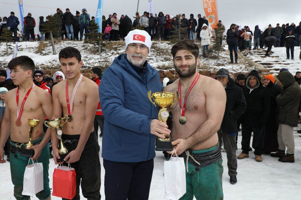 ÇAMBAŞI YAYLASINDA RENKLİ FESTİVAL C1 1