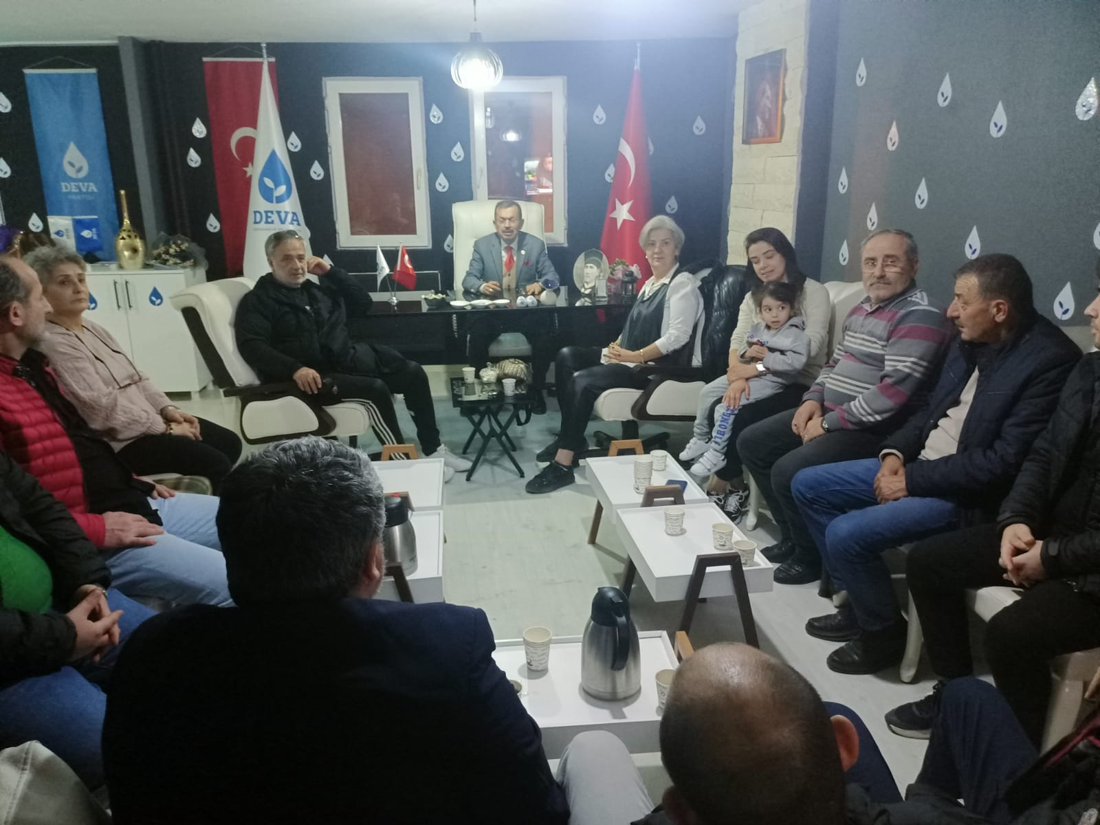 DEVA HAZIRLIKLARINA HIZ VERDİ. Deva partisi Ünye ilçe teşkilatı yaklaşan