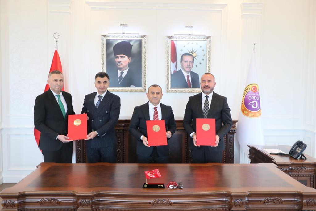 <strong>Hayırsever Erçal Ailesinden Eğitime Destek</strong> E 1