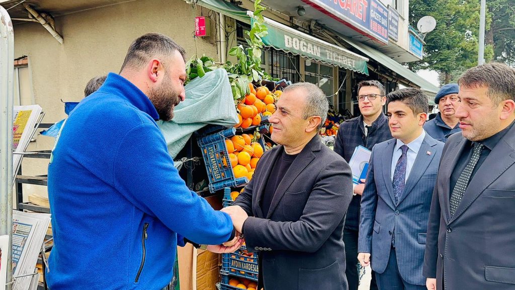 <strong>Vali Sonel, Ulubey İlçemizde de Gönüllere Dokundu</strong> V1 3