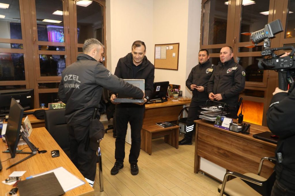 YENİ YIL ÖNCESİ KAMU PERSONELLERİNE ZİYARET Y2