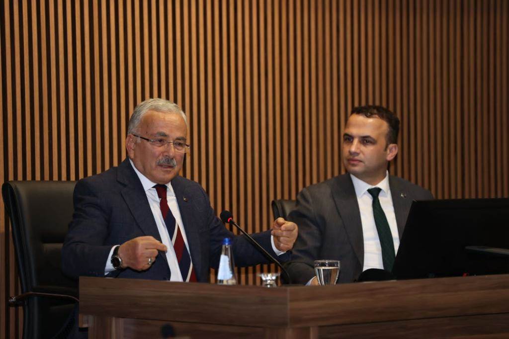 BAŞKAN GÜLER: “USTA KAPTAN FIRTINALI HAVADA BELLİ OLUR” ba 4