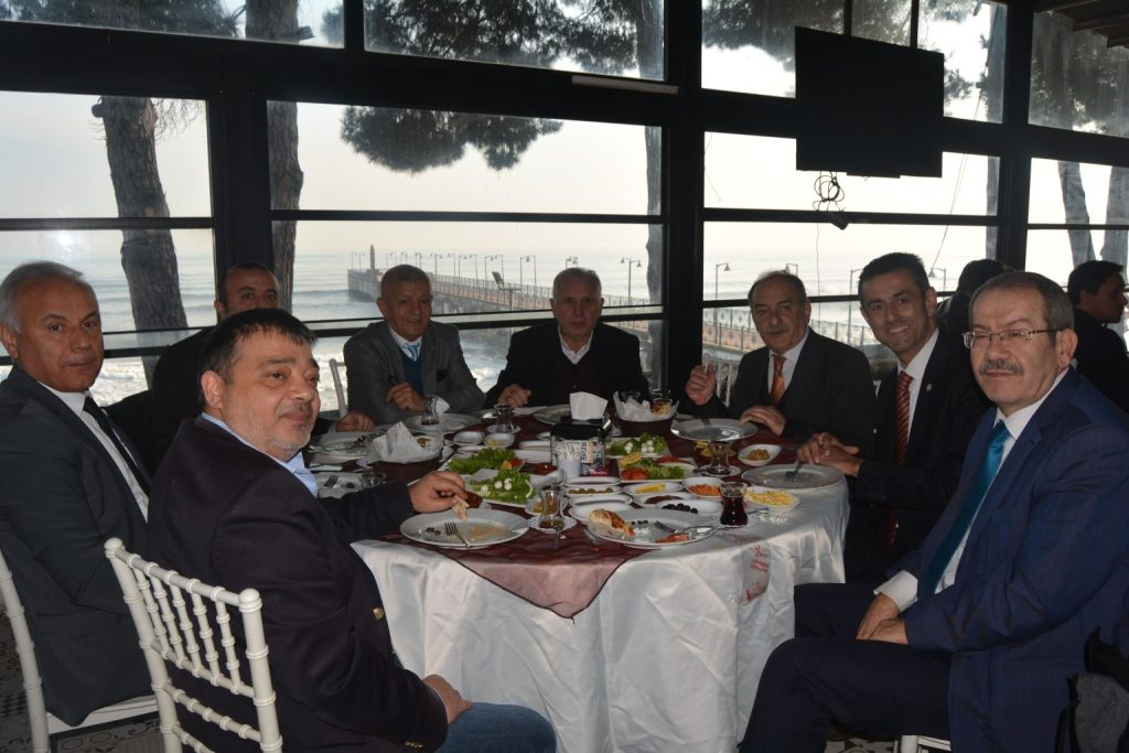 MELİHŞAH GENÇ İL BAŞKAN ADAYLIĞI İÇİN DELEGELERLE KAHVALTIDA BULUŞTU iyi3