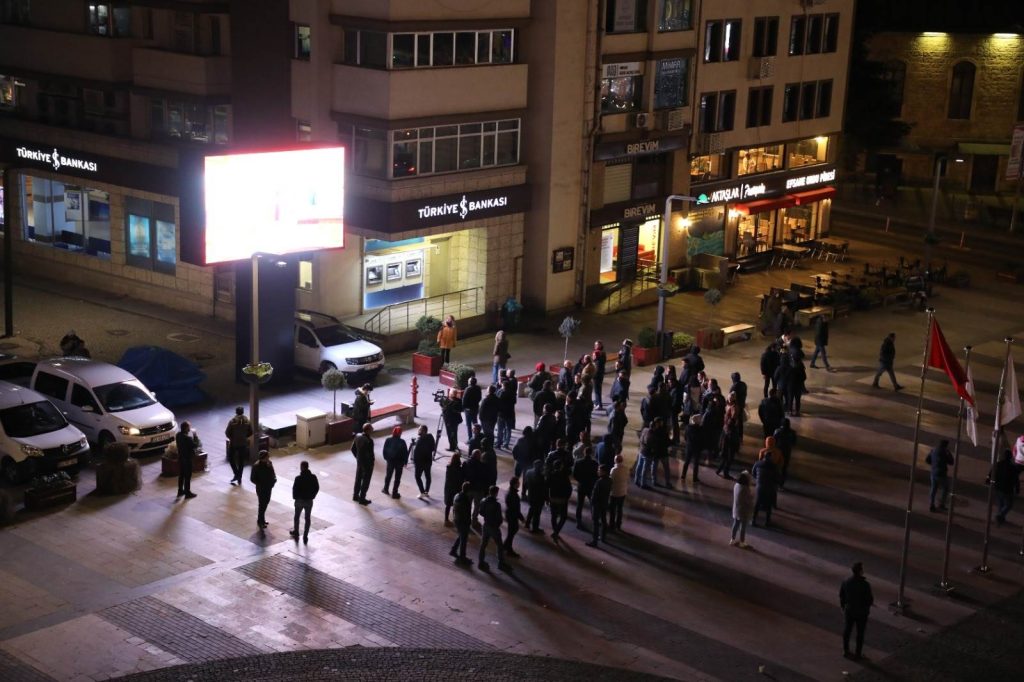 ORDU’DA SÖZLEŞMELİ PERSONEL SEÇİMİ NOTER HUZURUNDA KURA ÇEKİMİ VE CANLI YAYINLA GERÇEKLEŞTİ s 1