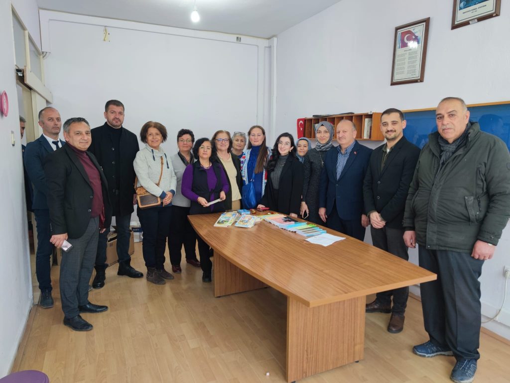 <strong>ERENYURT’TA HİZMET SEFERBERLİĞİ</strong> s4