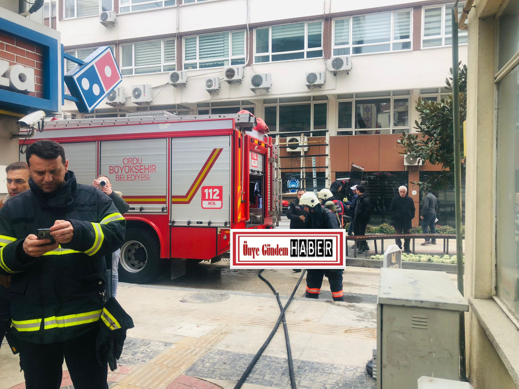 İş Yerinde Çıkan Yangın Korkuttu Adsiz tasarim 89
