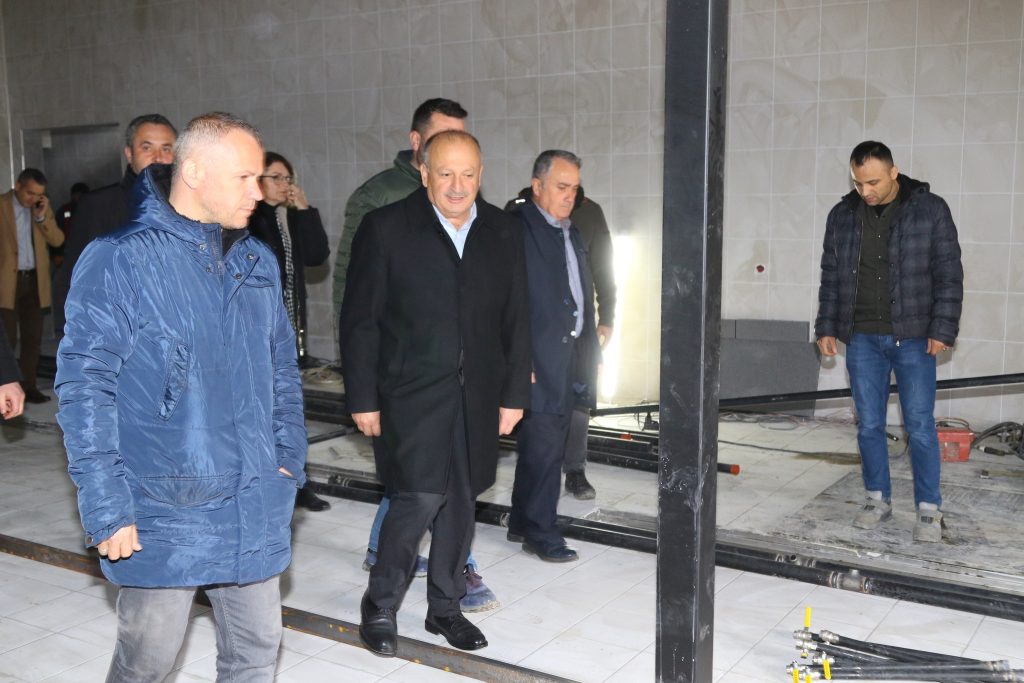 <strong>BAŞKAN TAVLI, “AŞEVİMİZ HEM İFTAR SOFRAMIZA HEM DE DEPREMZEDE VE İHTİYAÇ SAHİBİ VATANDAŞLARIMIZA HİZMET VERECEK”</strong> as1