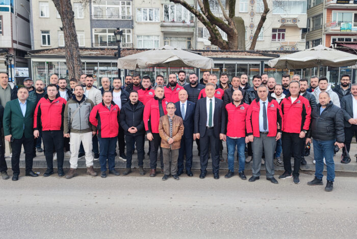 <strong>BAŞKAN TAVLI, “MİLLETİMİZLE TEK YÜREK OLDUK”</strong> bs