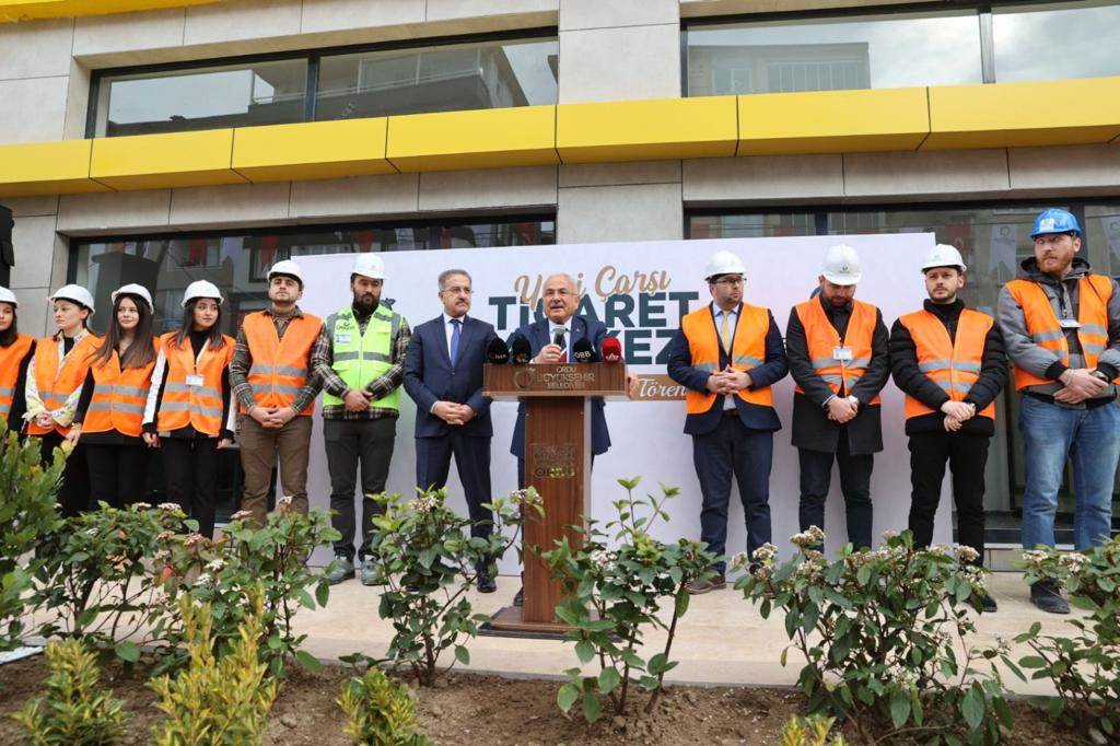 Yeni Çarşı Ticaret Merkezi Açıldı c1