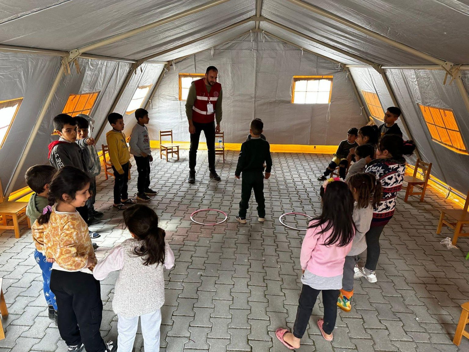 DEPREMZEDE ÖĞRENCİLERE PSİKOSOSYAL DESTEK 