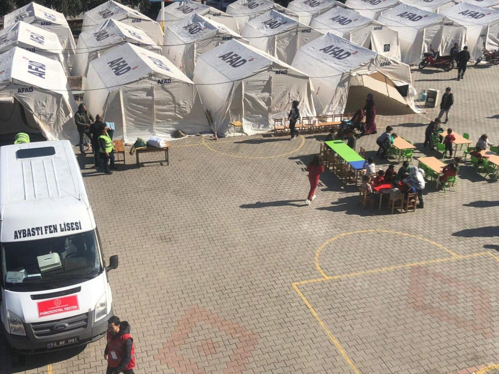 DEPREMZEDE ÖĞRENCİLERE PSİKOSOSYAL DESTEK d2 1