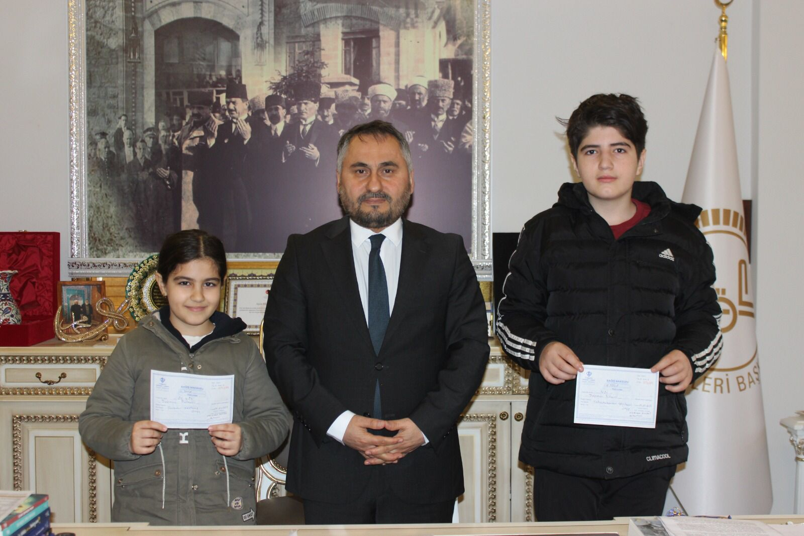Taha Muharrem ve Şüranur'dan anlamlı bağış