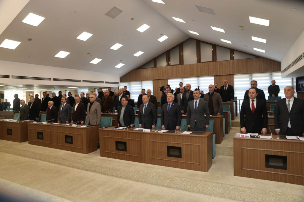BAŞKAN GÜLER: DEPREM BÖLGESİNDE ORDU’DAN 595 ADET ARAÇ VE İŞ MAKİNESİ VAR. BÜYÜKŞEHİR OLARAK 217 ARACIMIZ VAR 280 PERSONELİMİZ VAR” image 47