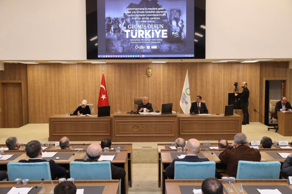 BAŞKAN GÜLER: DEPREM BÖLGESİNDE ORDU’DAN 595 ADET ARAÇ VE İŞ MAKİNESİ VAR. BÜYÜKŞEHİR OLARAK 217 ARACIMIZ VAR 280 PERSONELİMİZ VAR” image 48