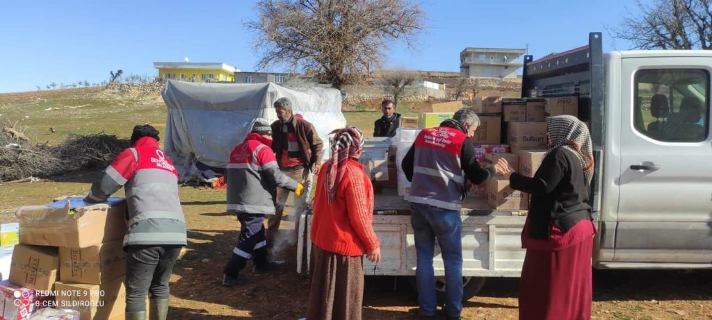 ORDU’DAN GİDEN YARDIMLAR BÜYÜKŞEHİR EKİPLERİNCE DEPREMZEDELERE ULAŞTIRILIYOR o 2