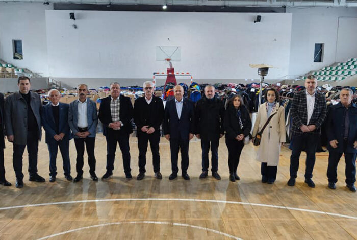 <strong>ÜNYE DEPREMZEDELER İÇİN TEK YÜREK</strong> u4