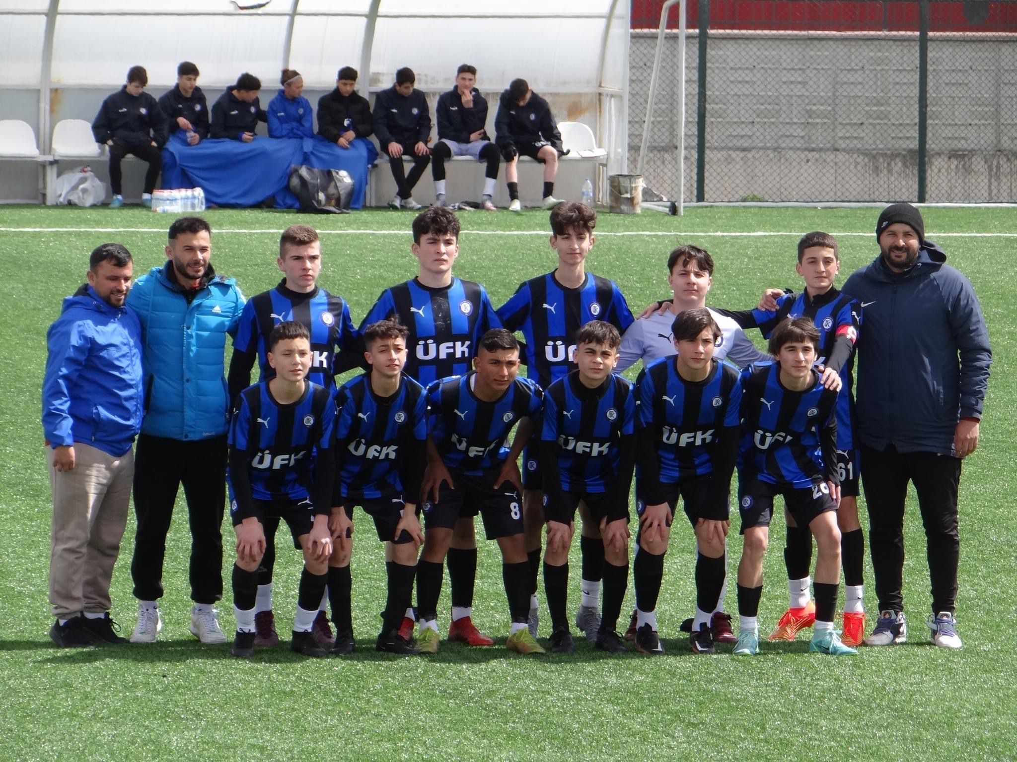 Türkiye Futbol Federasyonu tarafından düzenlenen U-14 Türkiye Şampiyonası ilk maçında