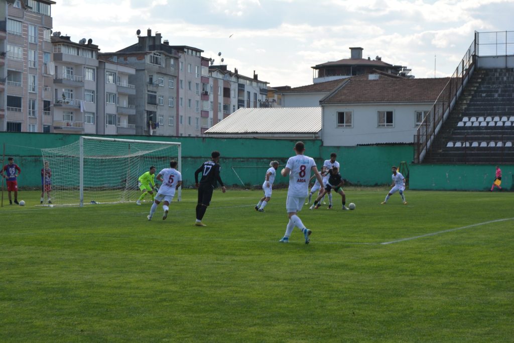ÜNYE SPOR, KENDİ EVİNDE MAĞLUP U1 1