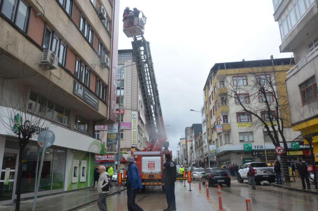 Dış Kaplama Malzemesi Fırtınaya Dayanamadı WhatsApp Image 2023 03 06 at 16.37.50