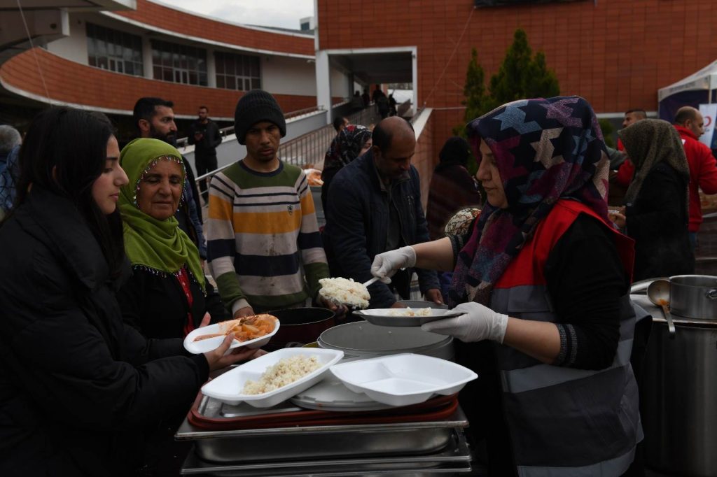 BAKAN KARAİSMAİLOĞLU’NDAN BÜYÜKŞEHİRE TEŞEKKÜR ba3