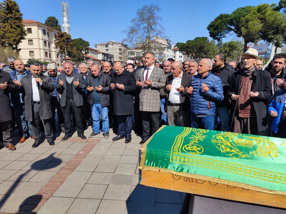 ÜNYE ARİF ERGÜN'Ü SON YOLCULUĞUNA UĞURLADI cee