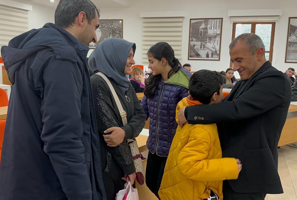 <strong>Halk Günü Kaldığı Yerden Devam Etti</strong> h