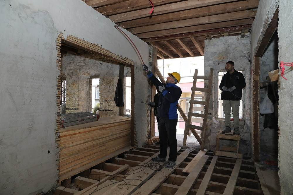 SELİMİYE KONAKTA RESTORASYON SÜRÜYOR image 11