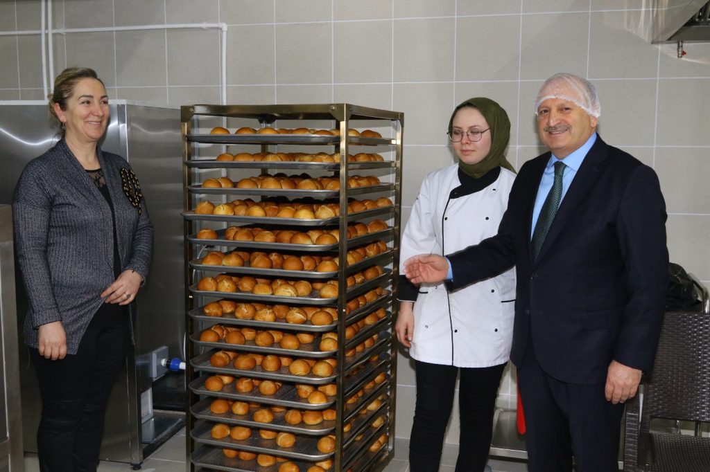 ÜNYE BELEDİYESİ AŞEVİ HİZMETE GİRDİ u7