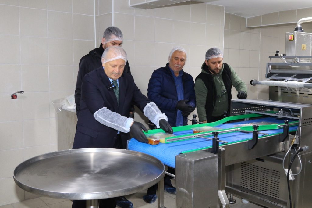 ÜNYE BELEDİYESİ AŞEVİ HİZMETE GİRDİ u8