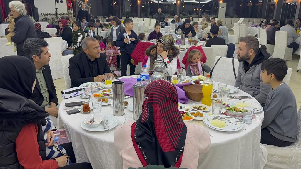 <strong>Vali Sonel, “Acılarımızı Birlikte Hafifleteceğiz”</strong> va 1