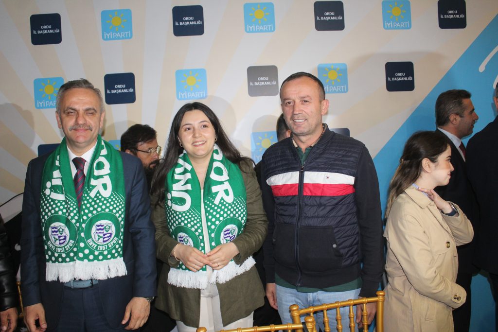 İYİ PARTİ TEŞKİLATI İFTAR PROGRAMINDA BULUŞTU IMG 8354