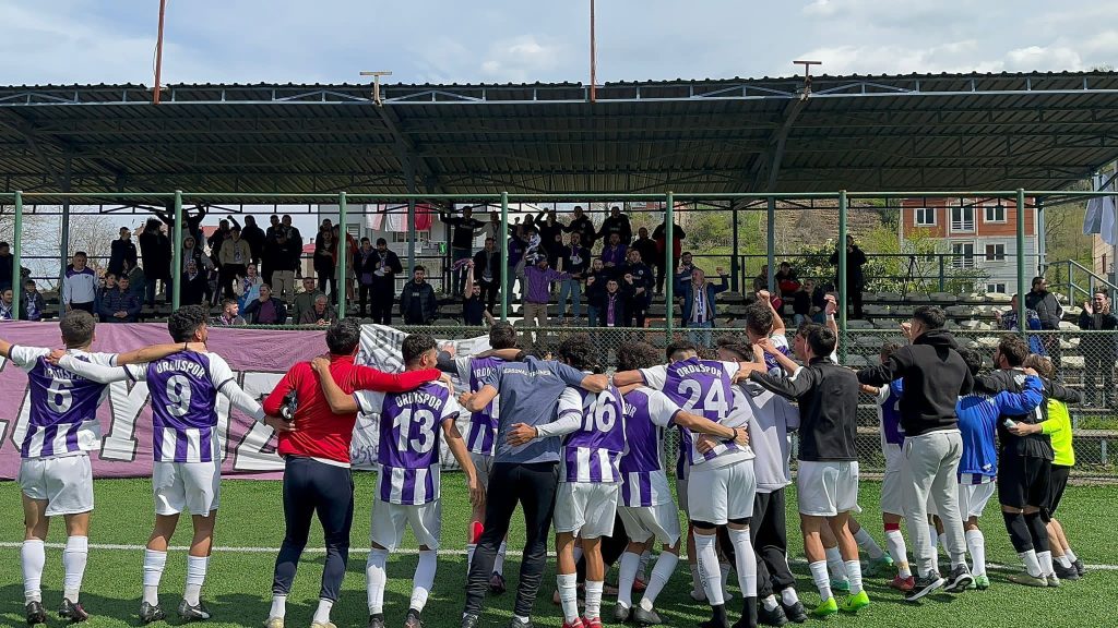 Vali Sonel, Efsane Orduspor’u Maçlarında da Yalnız Bırakmıyor OR2