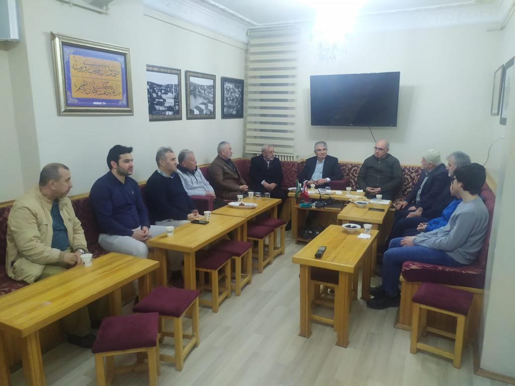 ÜNDER'de İftar Sohbeti UN2
