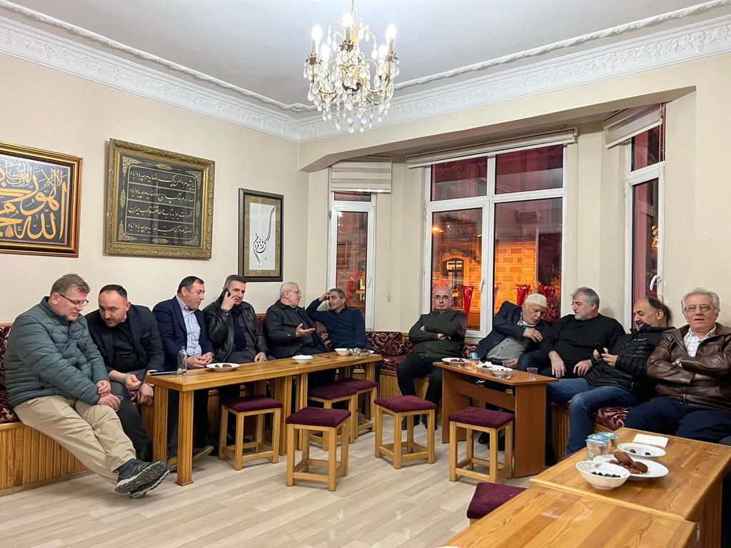 ÜNDER'de İftar Sohbeti UN3