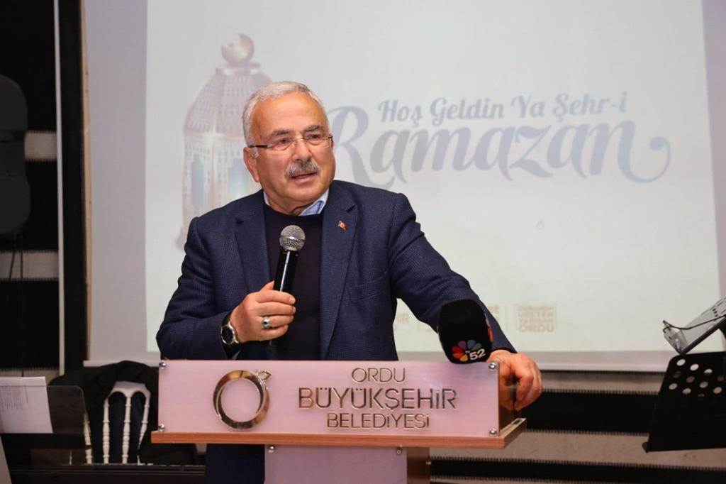 BAŞKAN GÜLER İFTARINI DOWN SENDROMLU ÇOCUKLAR VE AİLELERİYLE YAPTI do2