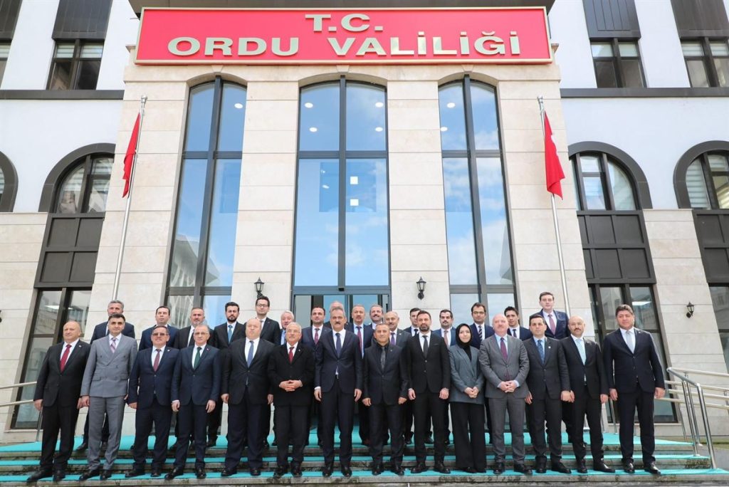 Milli Eğitim Bakanı Özer, Valiliğimizi Ziyaret Etti mi1