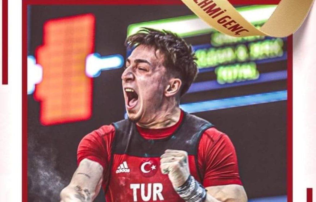 Ünye'li Yusuf Fehmi Genç'ten altın madalya! yu 1