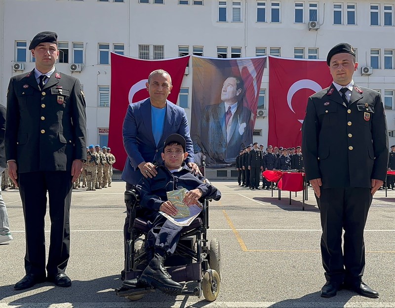 Engeli Olan Gençlerimizin Askerlik Mutluluğu EN4