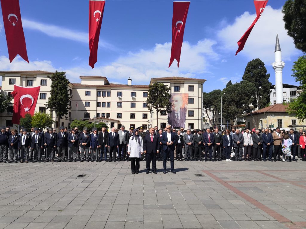 ÜNYE'DE 19 MAYIS PROGRAMI COŞKUYLA KUTLANDI c2