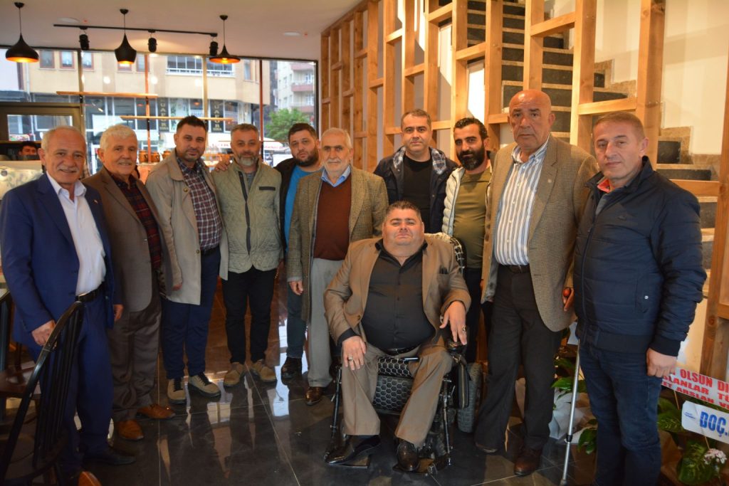 BEYAZAY DERNEĞİNDEN GÖRKEMLİ AÇILIŞ d3