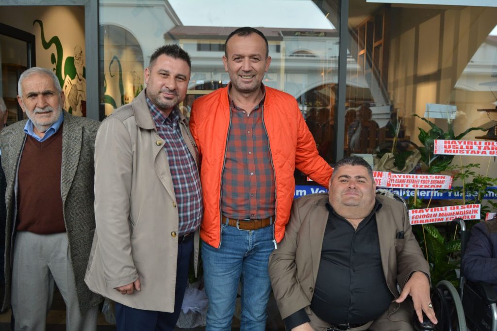 BEYAZAY DERNEĞİNDEN GÖRKEMLİ AÇILIŞ d5