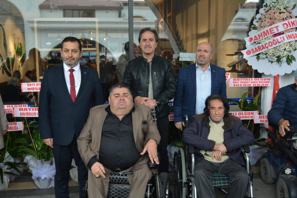 BEYAZAY DERNEĞİNDEN GÖRKEMLİ AÇILIŞ d6