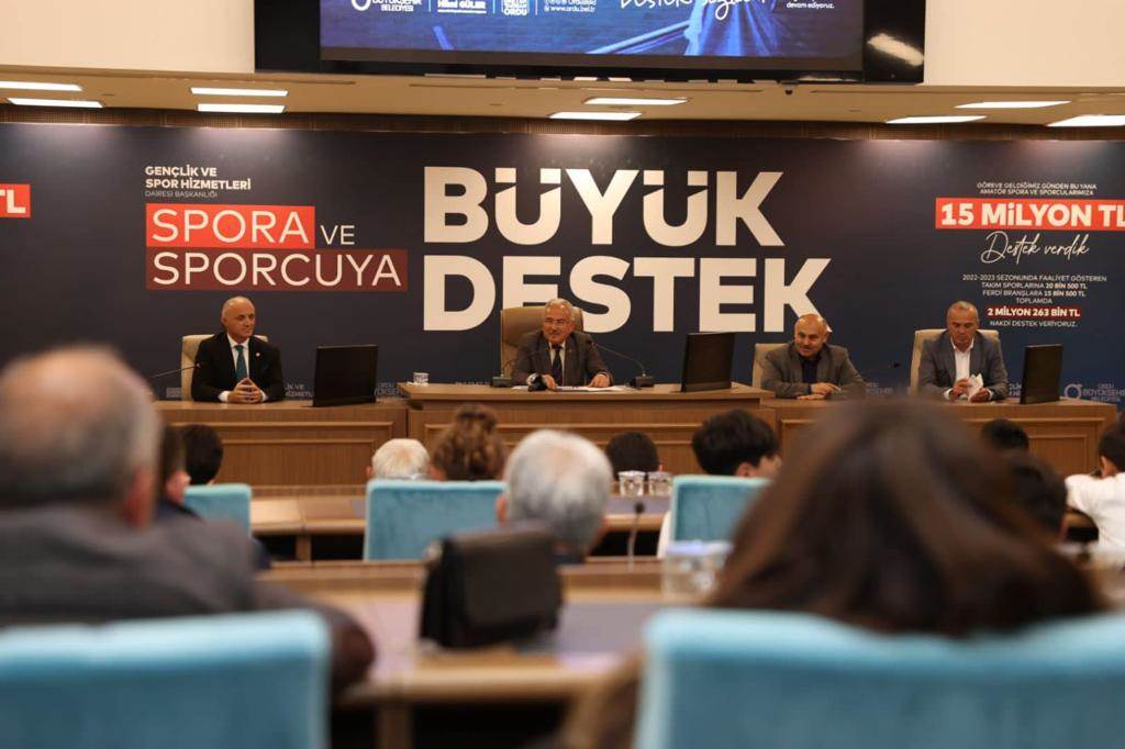 BÜYÜKŞEHİR’DEN AMATÖR SPOR KULÜPLERİNE BÜYÜK DESTEK de 2