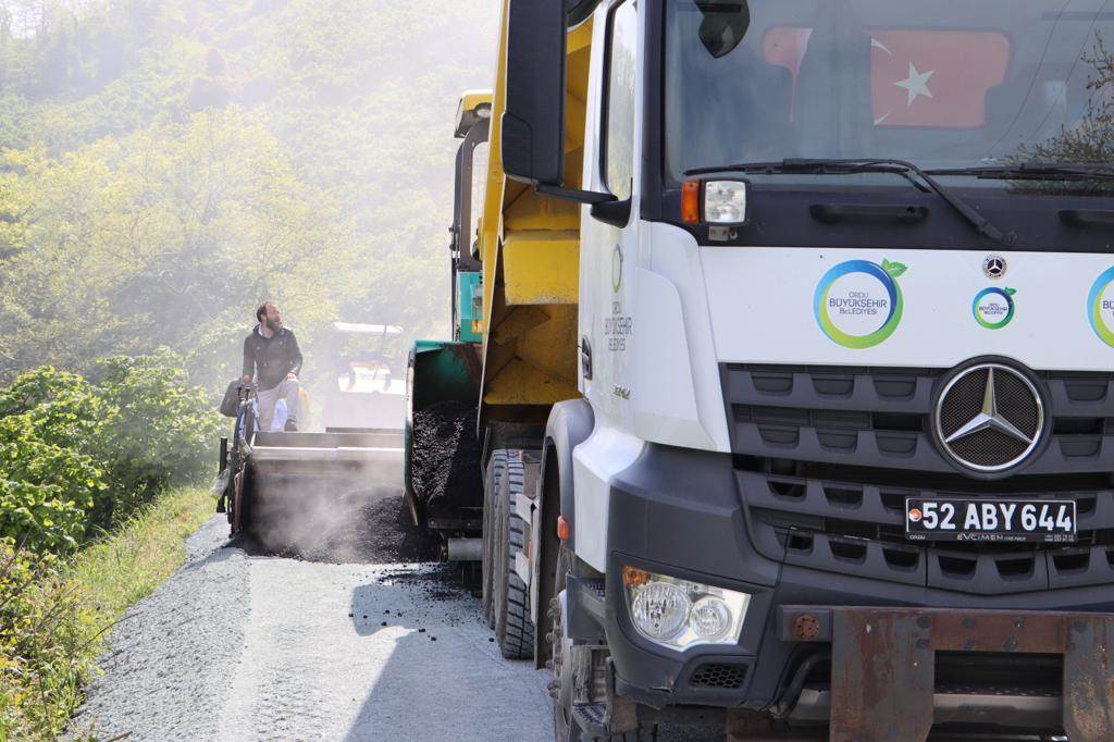 GÜLYALI’NIN ULAŞIM SORUNLARI ÇÖZÜLÜYOR gul1