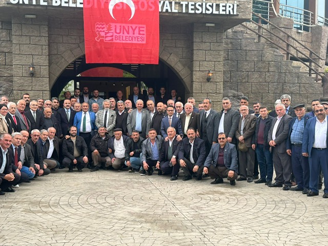 NACİ ŞANLITÜRK, KAHVALTIDA MUHTARLARLA BULUŞTU na2